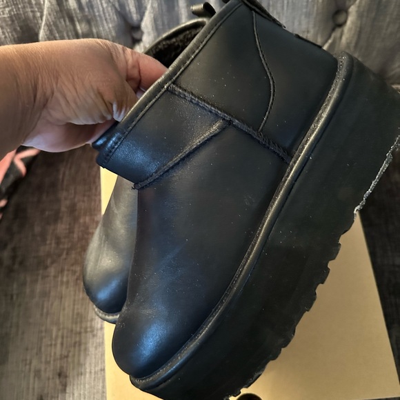 UGG Shoes - Black Leather Ankle Boots Ugg